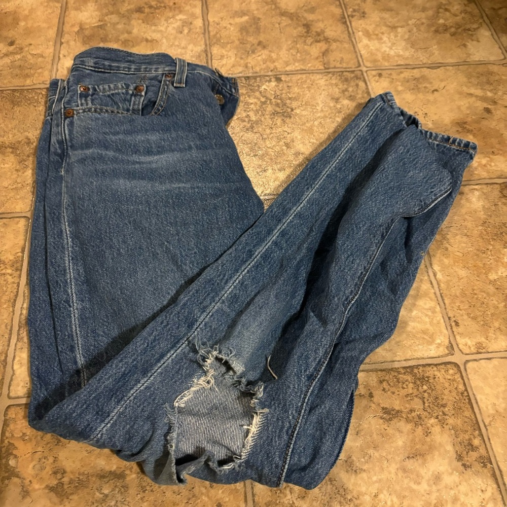 Levi’s premium 501 s distressed button fly jeans size 26